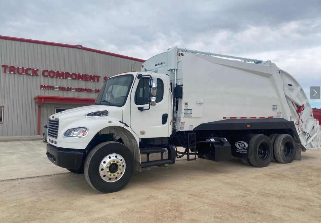 2015 Freightliner M2106, with 25 Yd McNeilus Rear Loader