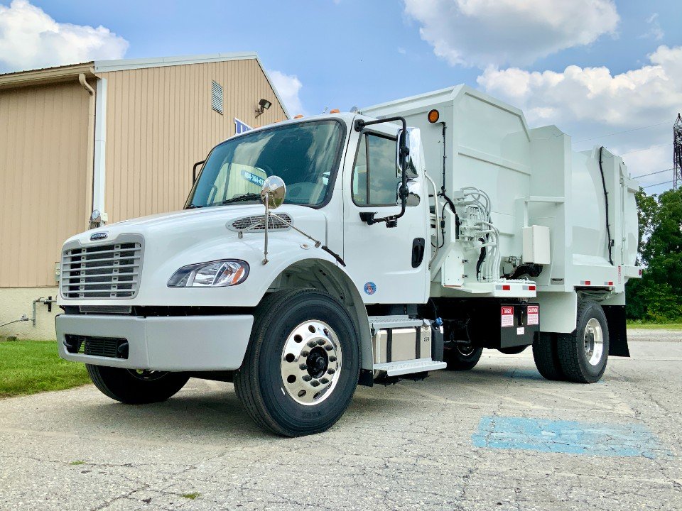 NEW 2024 Freightliner M2-106 GS Products CSD MiniSTAR 13