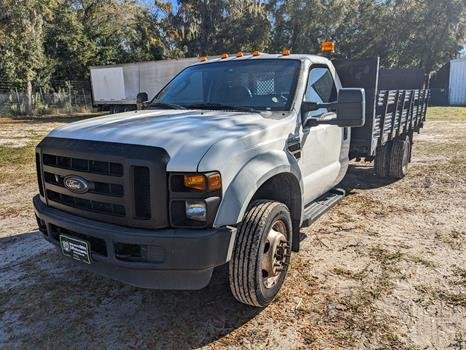 2010 FORD F-550 FLAT BED