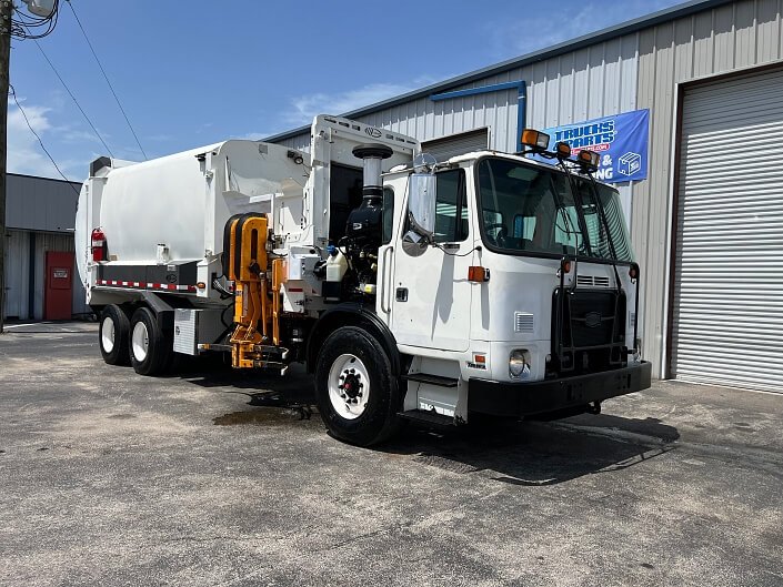 2014 Autocar Xpeditor, 33 Yd Labrie Side Loader