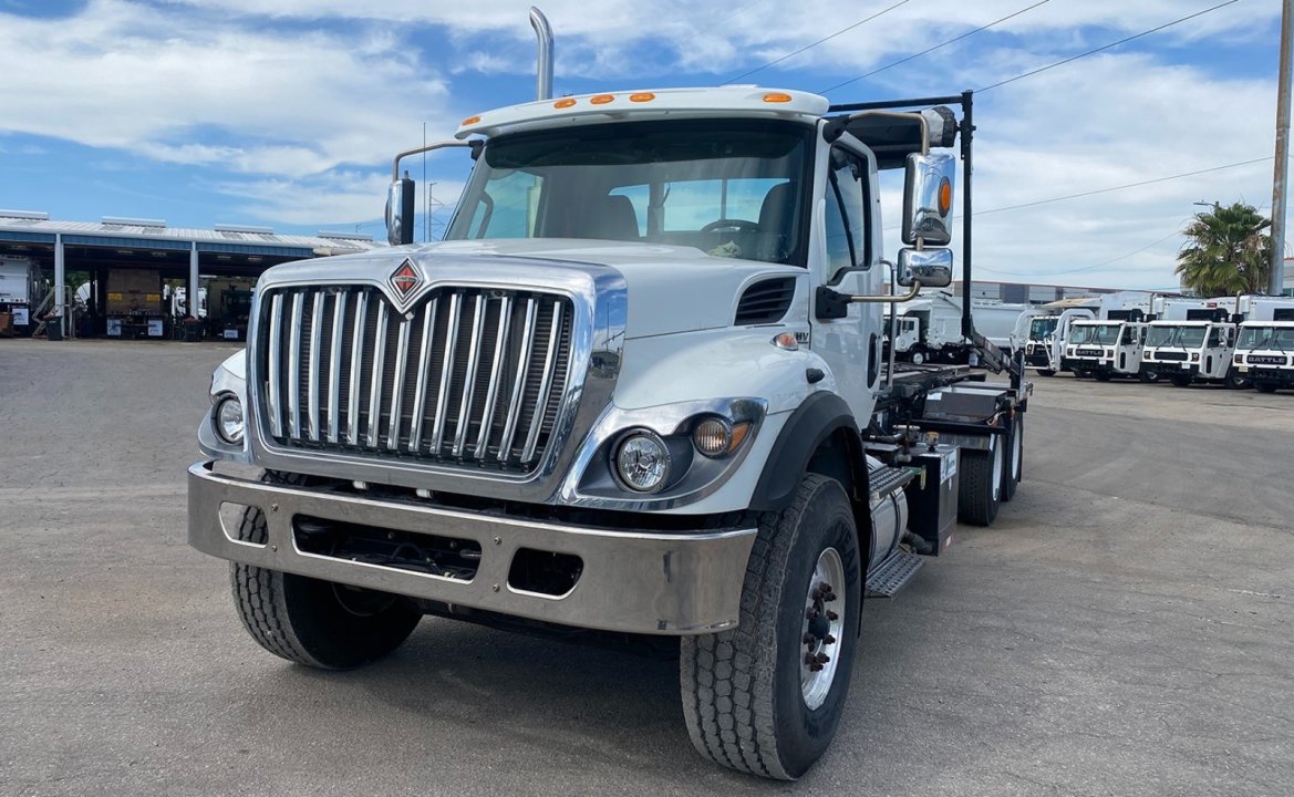 2020 International HV607 - 60,000 lb Galfab Roll Off Truck